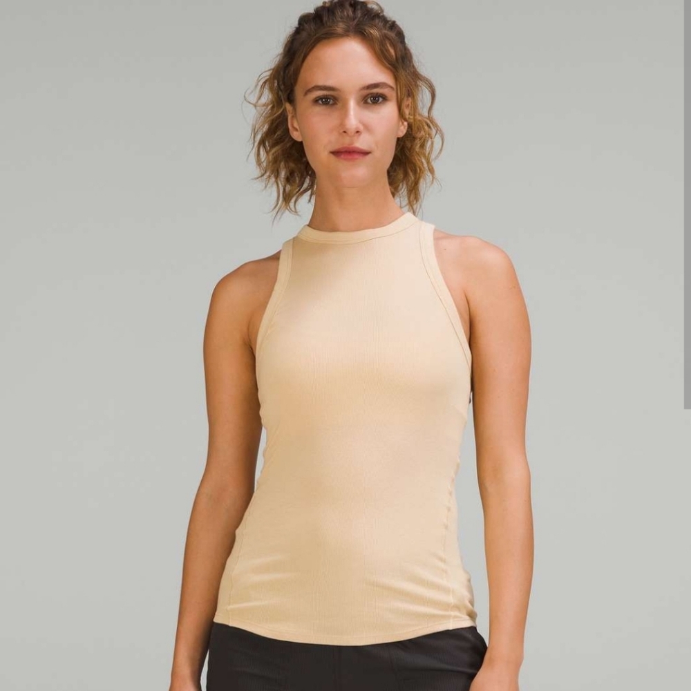 NWT Lululemon Hold Tight Tank Prosecco Size 4